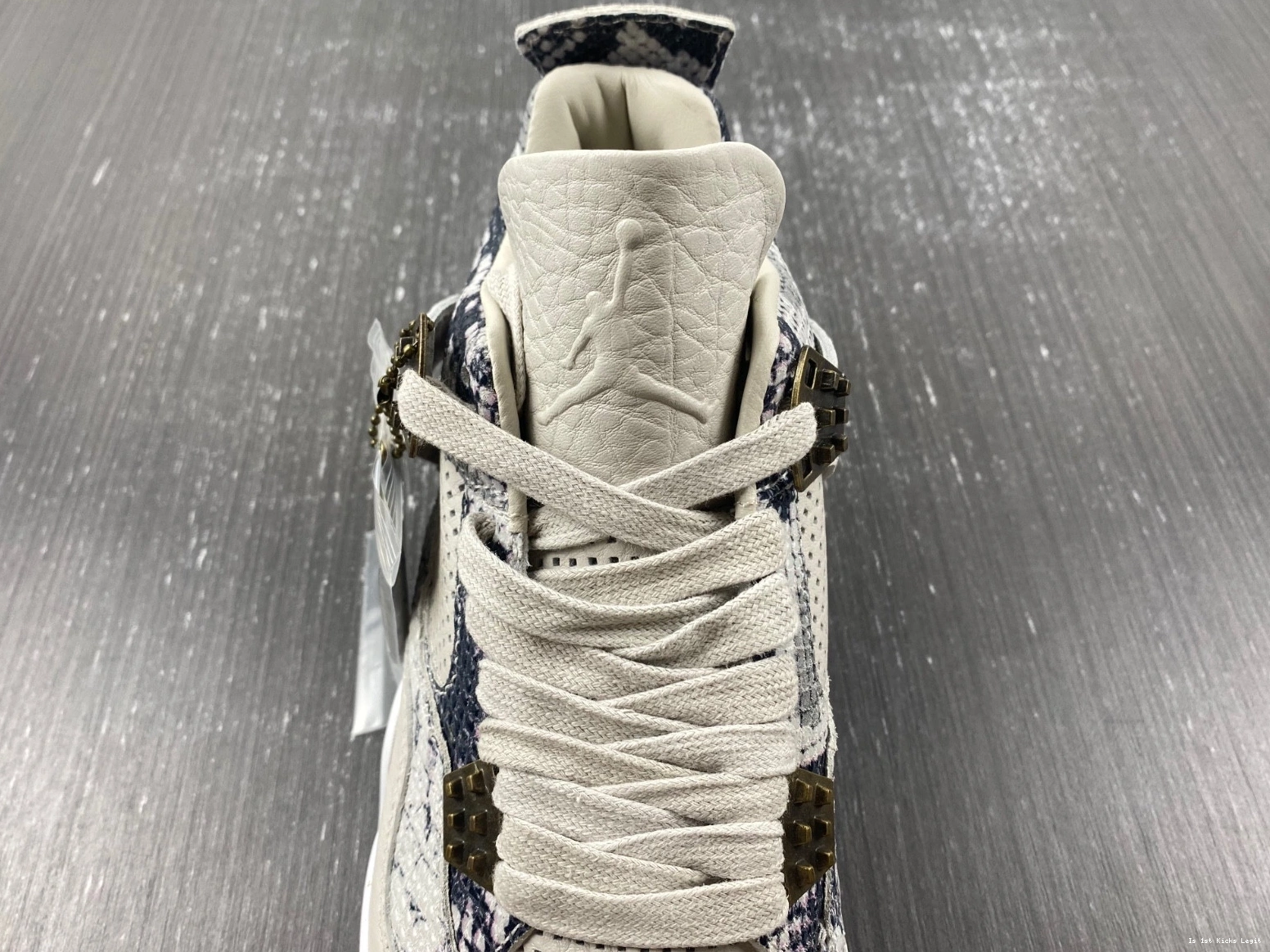 819139-030 Retro Snakeskin 4 Jordan - 0320